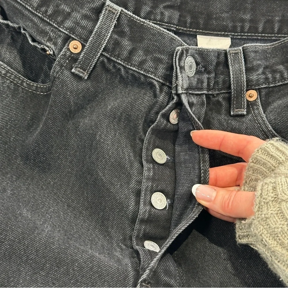 Levi’s 501 90s / Y2K Vintage Black Button Fly Straight Leg Denim